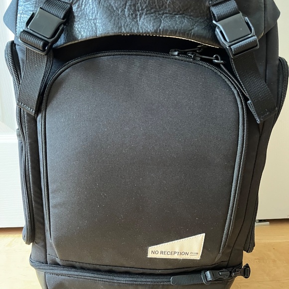 No Reception Club Bag - Picture 8 of 8